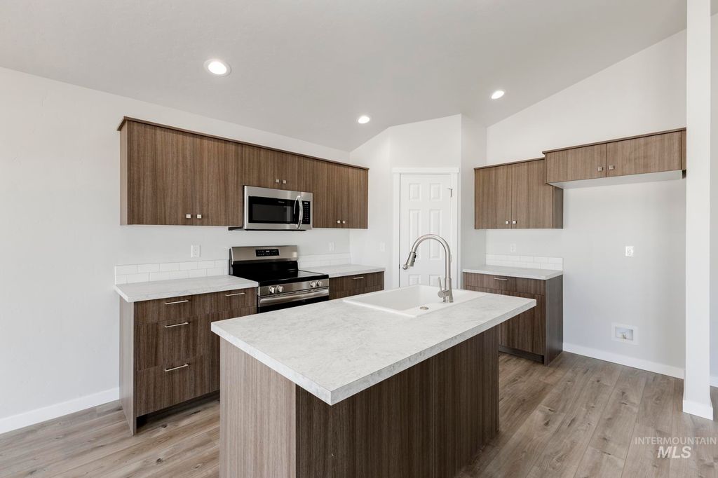 Photo of 16680 N Shorthorn Lp, Nampa, ID 83651 (MLS # 98985557)