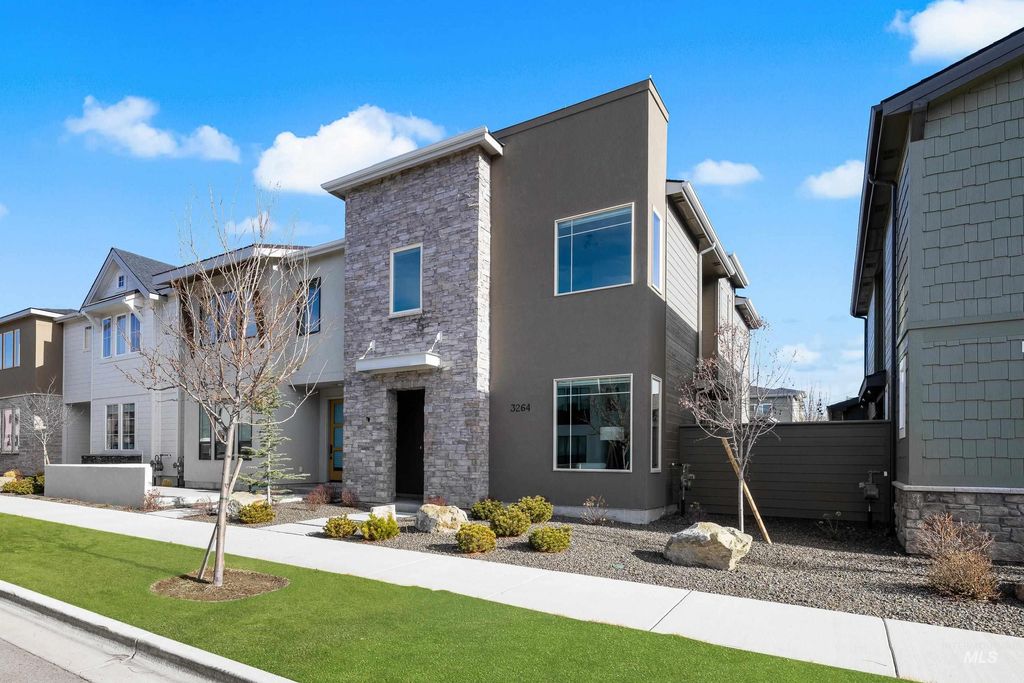 Photo of 3264 S Millbrook Way, Boise, ID 83716 (MLS # 98974528)