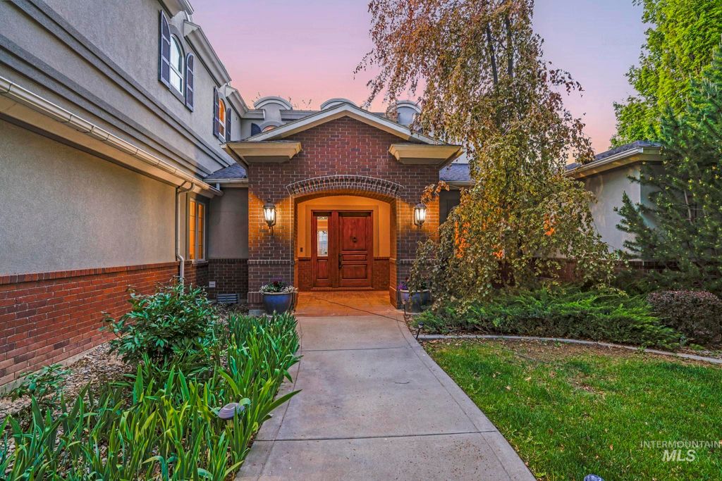 Photo of 1526 Highway 26, Gooding, ID 83330 (MLS # 98947267)