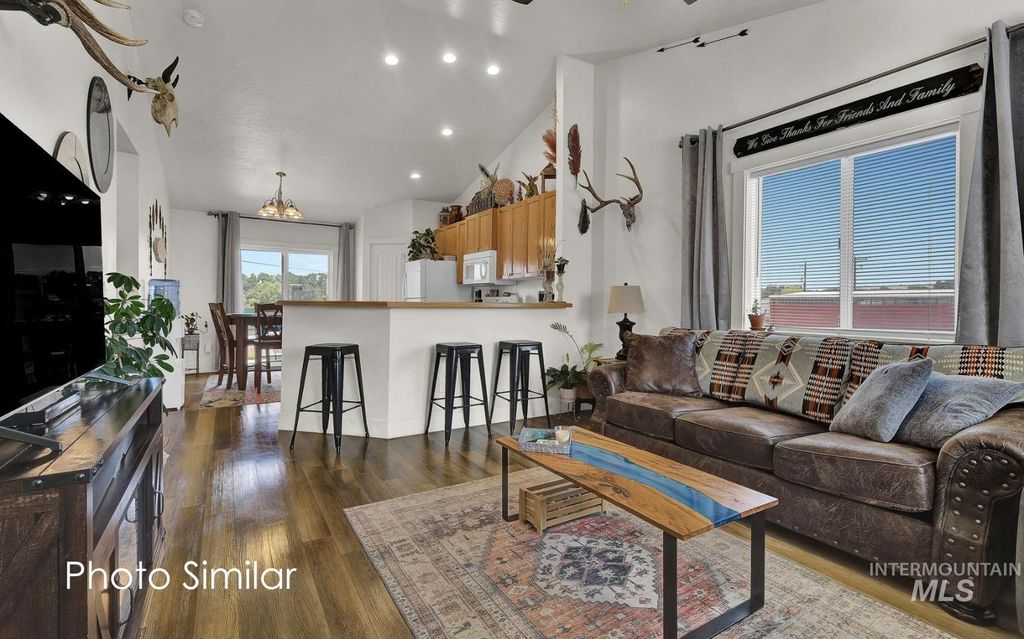 Photo of 328 Packer Lane, Homedale, ID 83628 (MLS # 98969047)