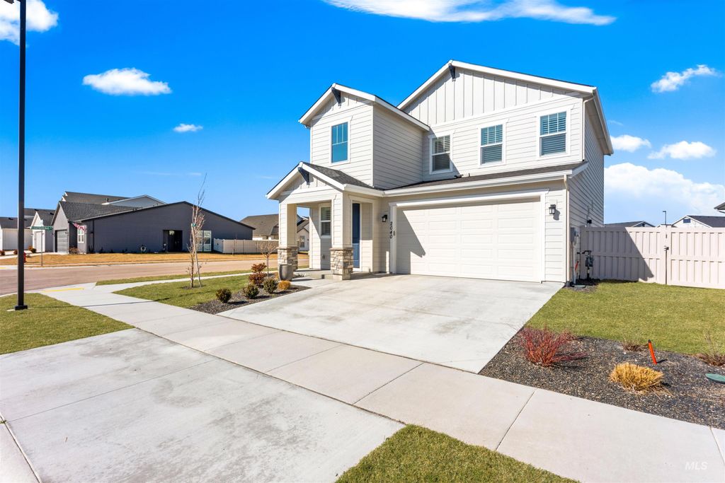 Photo of 2040 W Gelding St, Middleton, ID 83644 (MLS # 98976466)