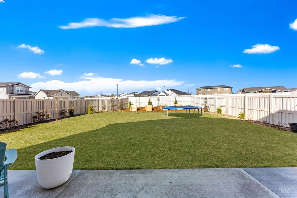 Photo of 2040 W Gelding St, Middleton, ID 83644 (MLS # 98976466)