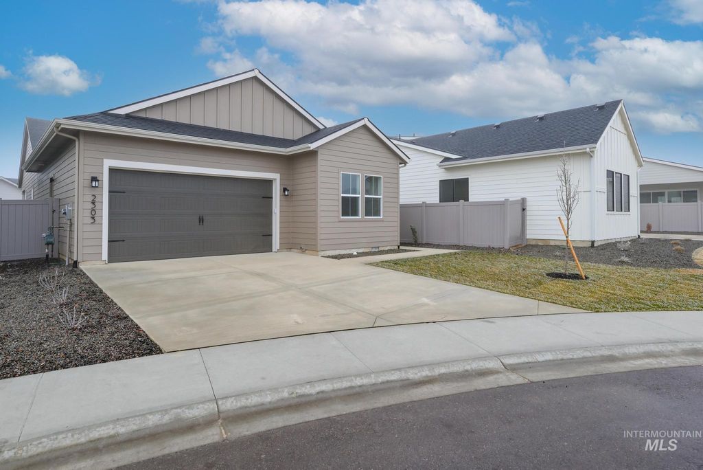 Photo of 2303 N Leatherwood Pl, Star, ID 83669 (MLS # 98972045)