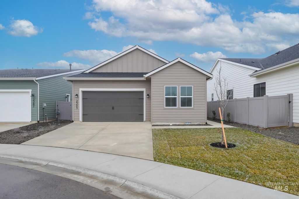 Photo of 2303 N Leatherwood Pl, Star, ID 83669 (MLS # 98972045)