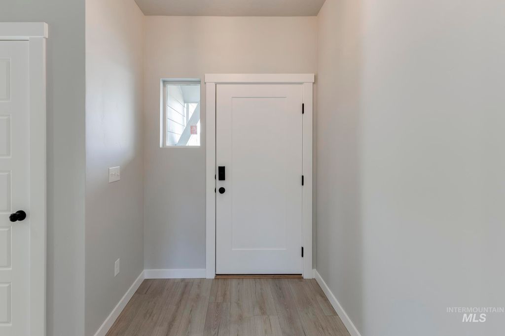 Photo of 1071 Woods Bog Ave, Middleton, ID 83644 (MLS # 98970087)