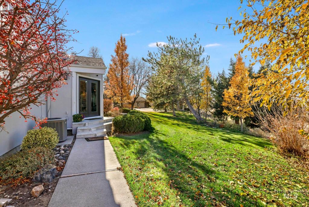 Photo of 300 Morrison St #651, Twin Falls, ID 83301 (MLS # 98967289)