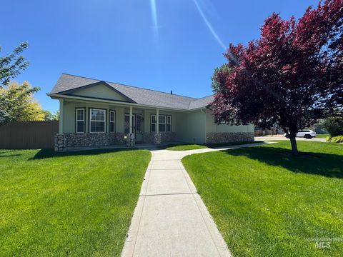 Photo of 11855 Huckleberry DR, Nampa, ID 83651 (MLS # 98989985)