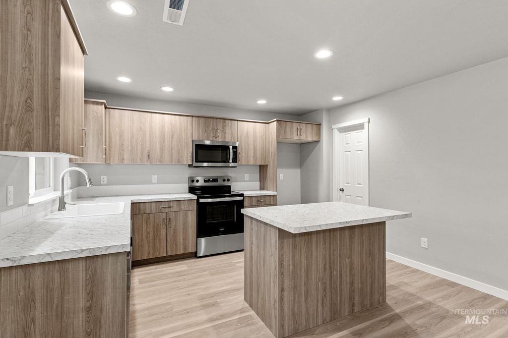 Photo of 2874 W Taiban Creek Dr, Kuna, ID 83634 (MLS # 98978066)