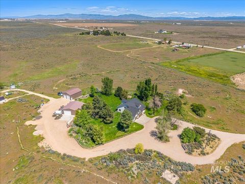 Photo of 18593 S Pleasant Valley Rd, Kuna, ID 83634 (MLS # 98986201)
