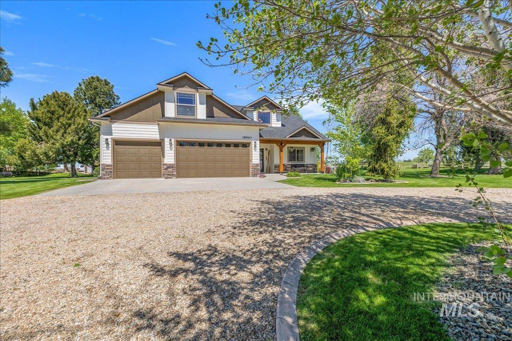 Photo of 18593 S Pleasant Valley Rd, Kuna, ID 83634 (MLS # 98986201)