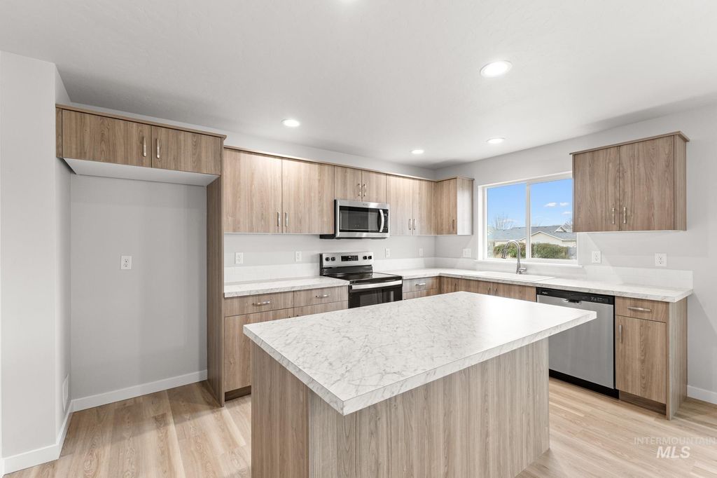 Photo of 1809 N Birch St, Jerome, ID 83338 (MLS # 98978035)