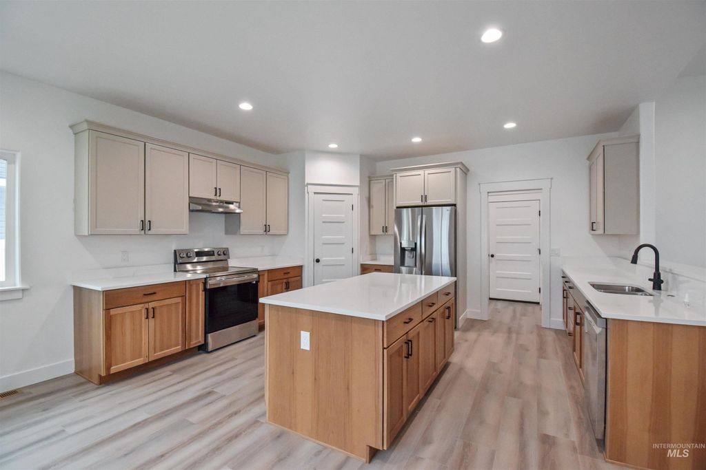 Photo of 2960 Mcbride Pl, Burley, ID 83318 (MLS # 98964701)