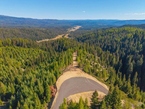 Photo of 7 Tree Farm Trails Road, Elk City, ID 83525 (MLS # 98960787)