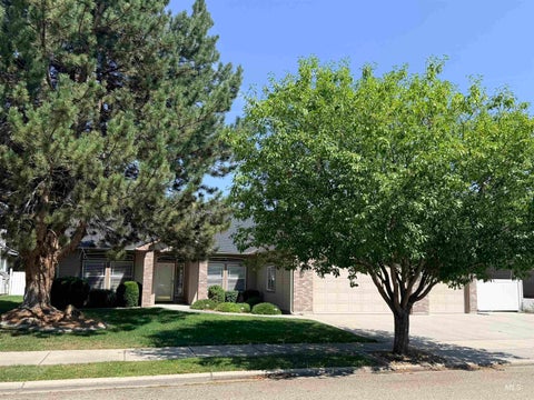 Photo of 2918 E Green Canyon Dr, Meridian, ID 83642 (MLS # 98998168)