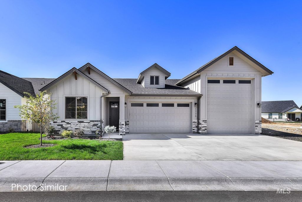 Photo of 9855 W Snow Wolf Ln, Star, ID 83669 (MLS # 98976238)