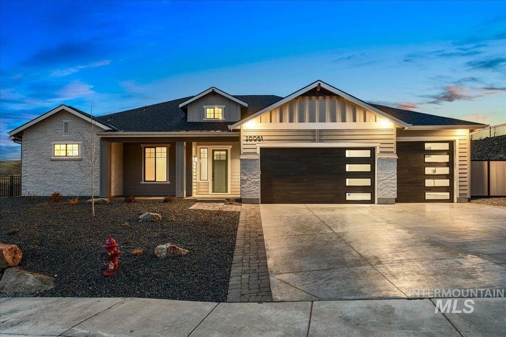 Photo of 20061 N Swire Green Way #487, Boise, ID 83714 (MLS # 98963084)