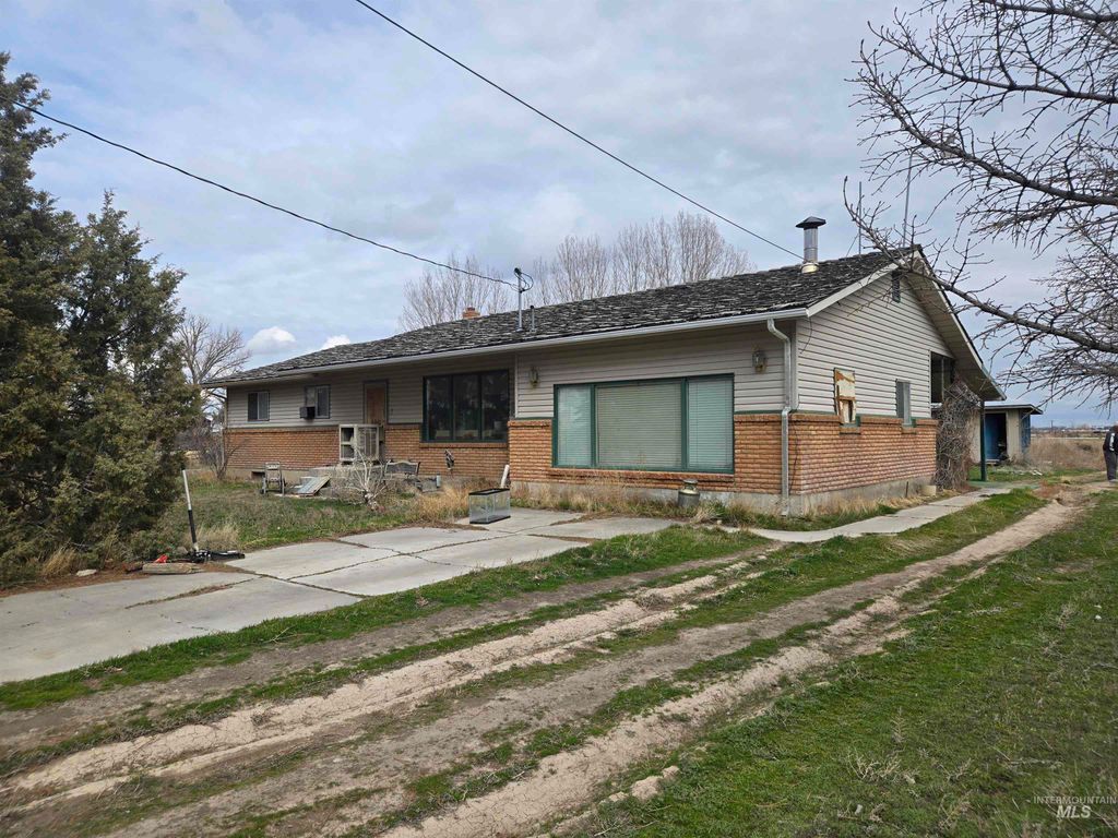 Photo of 3636 N 3200 E, Twin Falls, ID 83301 (MLS # 98977287)