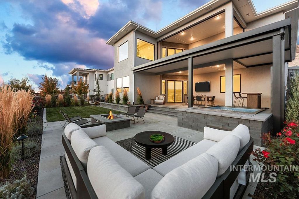 Photo of 3553 E Asteroid Drive, Boise, ID 83712 (MLS # 98964868)