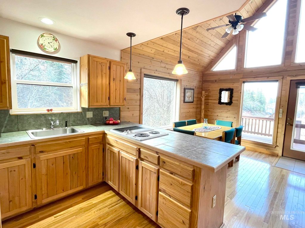 Photo of 611 Leitch Creek Rd, Kooskia, ID 83539 (MLS # 98982120)