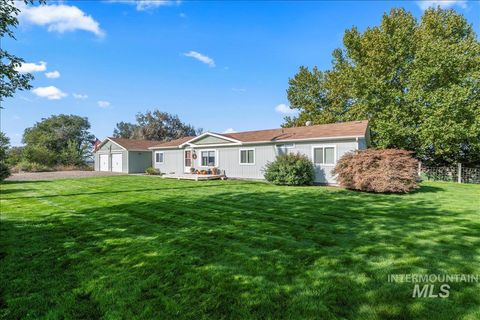 Photo of 31211 Apple Valley Road, Parma, ID 83660 (MLS # 98962237)