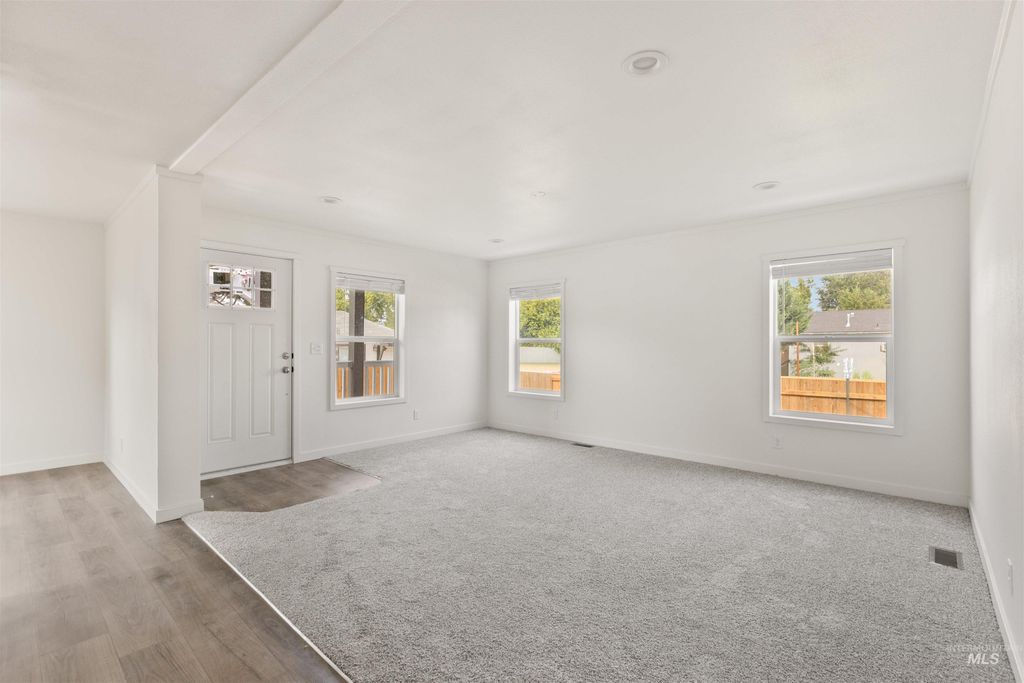 Photo of 1315 2nd St N, Nampa, ID 83687 (MLS # 98961042)