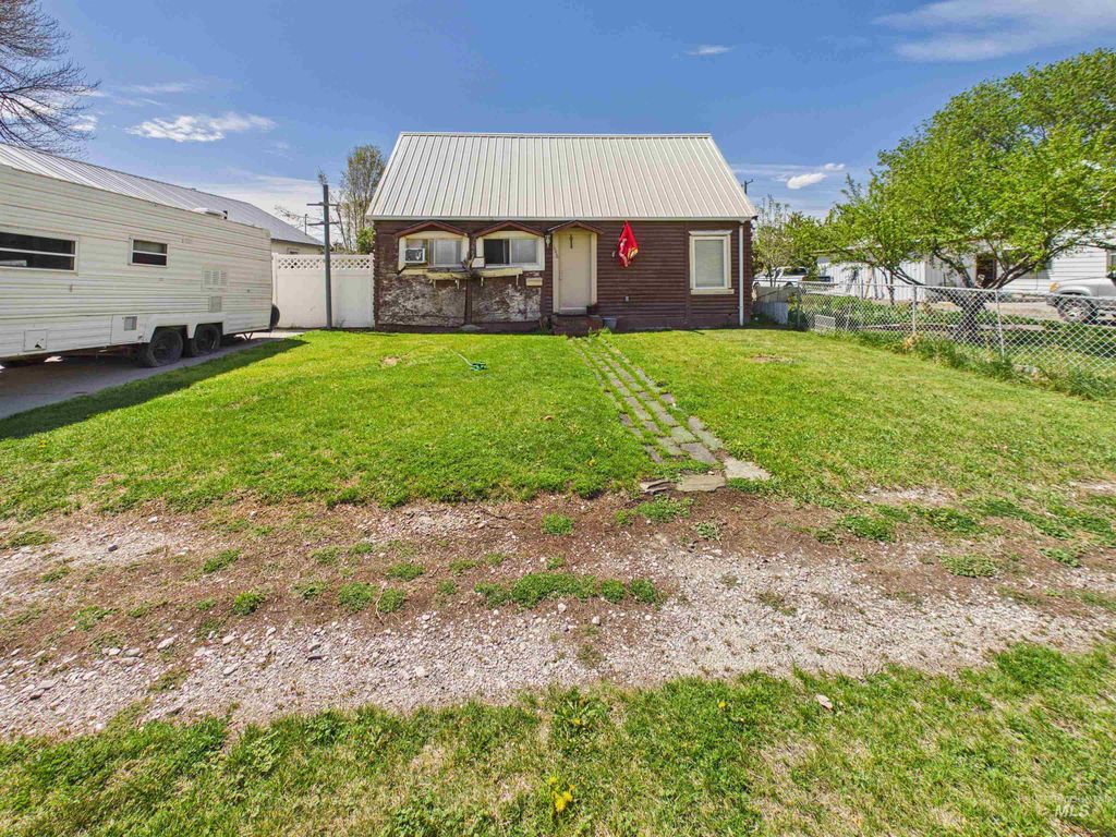 Photo of 1448 Malta Ave, Burley, ID 83318 (MLS # 98985813)