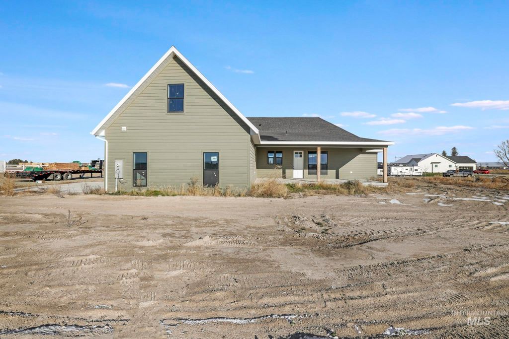 Photo of 262 Ferdinand Circle, Burley, ID 83318 (MLS # 98968847)