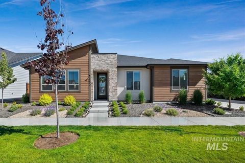 Photo of 8390 W Meltwater Ln, Eagle, ID 83616 (MLS # 98987099)