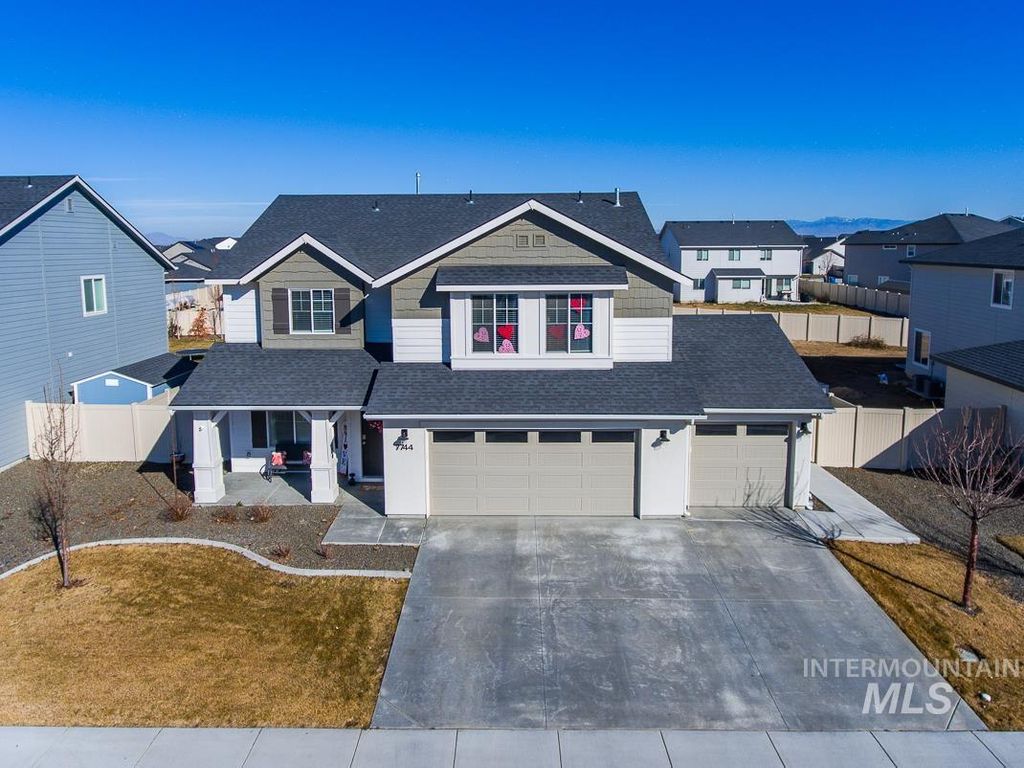 Photo of 7744 E Rogue Dr, Nampa, ID 83687 (MLS # 98974676)