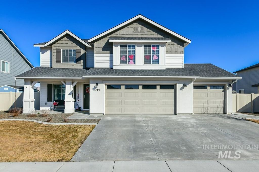 Photo of 7744 E Rogue Dr, Nampa, ID 83687 (MLS # 98974676)