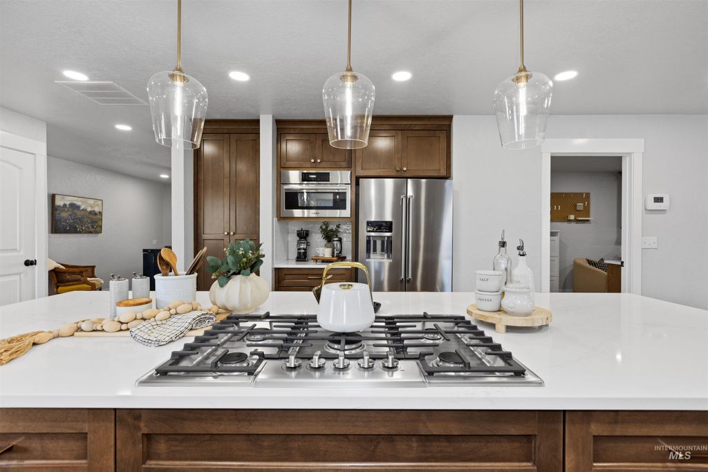 Photo of 514 W Ross Ln, Caldwell, ID 83605 (MLS # 98972363)