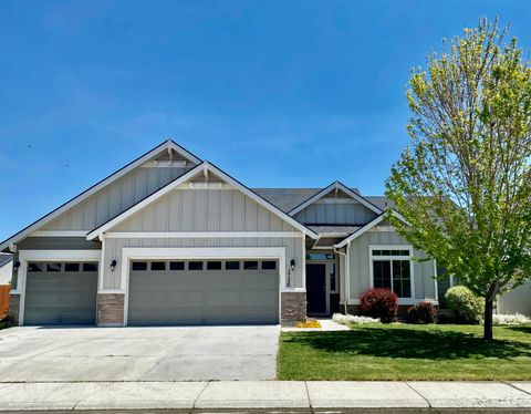 1756 N Hornback Ave Star ID 83669