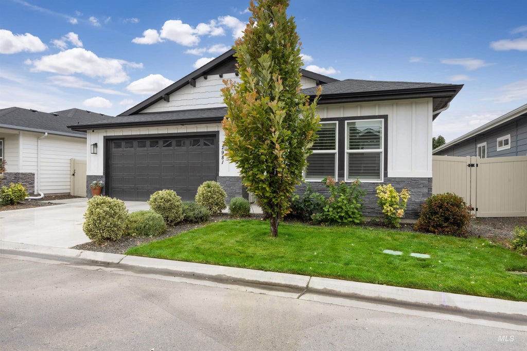 Photo of 2981 E Diorite St, Nampa, ID 83686 (MLS # 98999993)