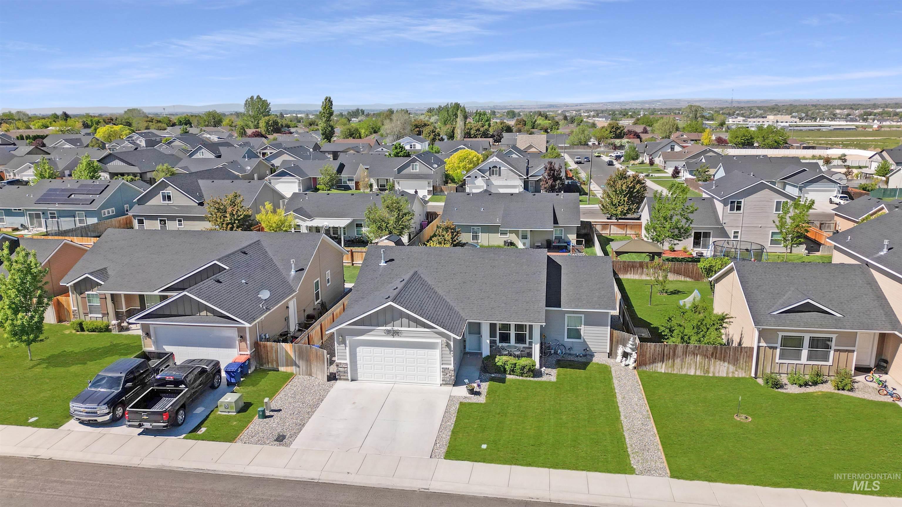 449 View Ave