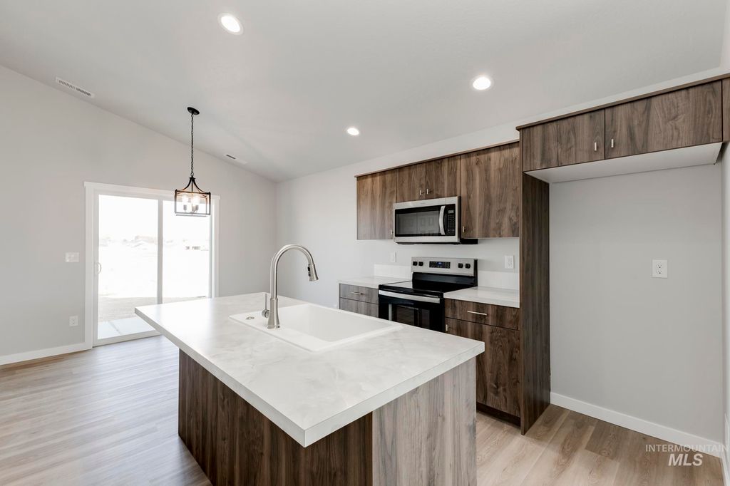 Photo of 3408 E Red Maple Ct, Nampa, ID 83686 (MLS # 98967103)