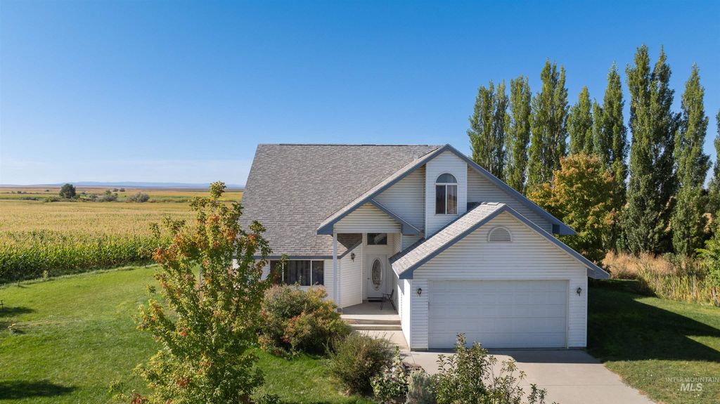 Photo of 3374 N 1200 E, Buhl, ID 83316 (MLS # 98988124)