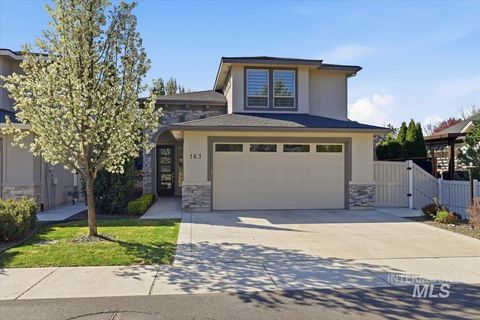 Photo of 163 W Floating Feather Rd, Eagle, ID 83616 (MLS # 98980828)