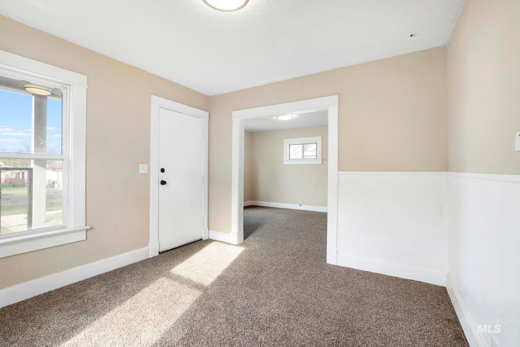 Photo of 512 N 11th Ave, Buhl, ID 83316 (MLS # 98979474)