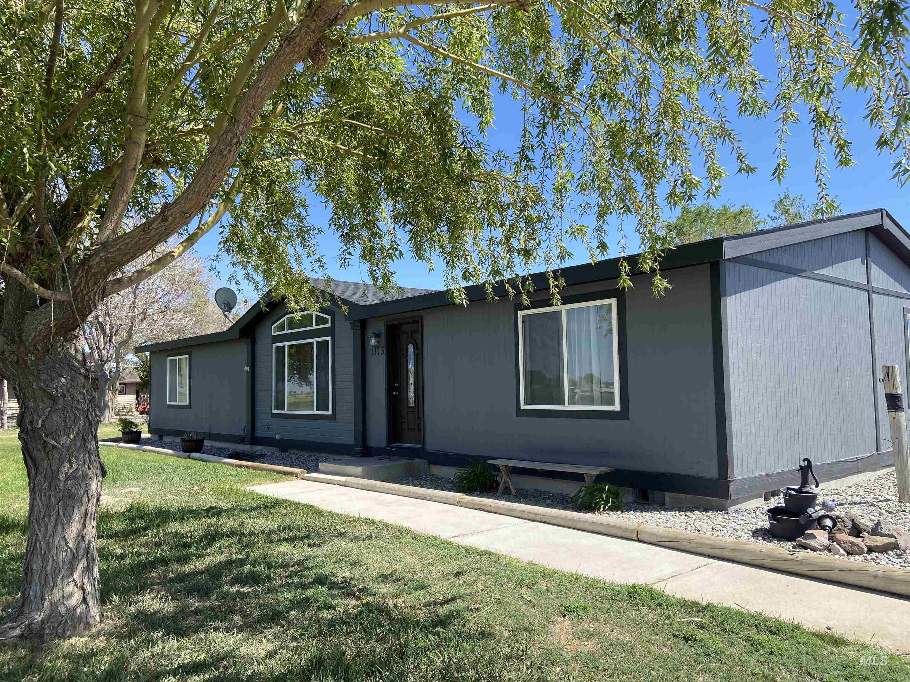 Buhl, Idaho 83316, United States, 3 Bedrooms Bedrooms, ,2 BathroomsBathrooms,Residential,Active,135651