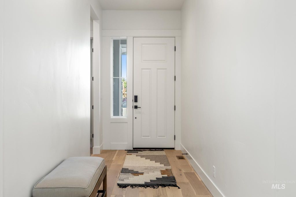 Photo of 6419 W Piaffe St, Eagle, ID 83616 (MLS # 98975280)