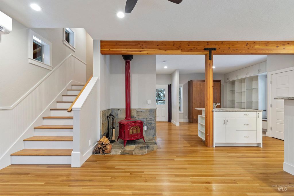 Photo of 9 Crick Rd, Garden Valley, ID 83622 (MLS # 98969380)