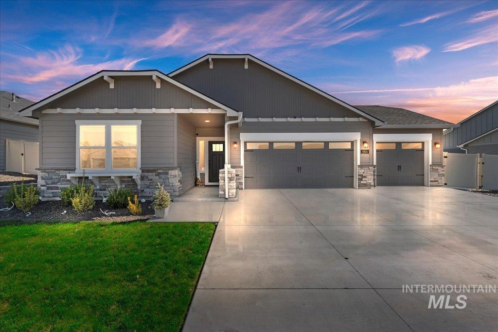 Photo of 1914 N Perth Ave, Middleton, ID 83644 (MLS # 99002305)