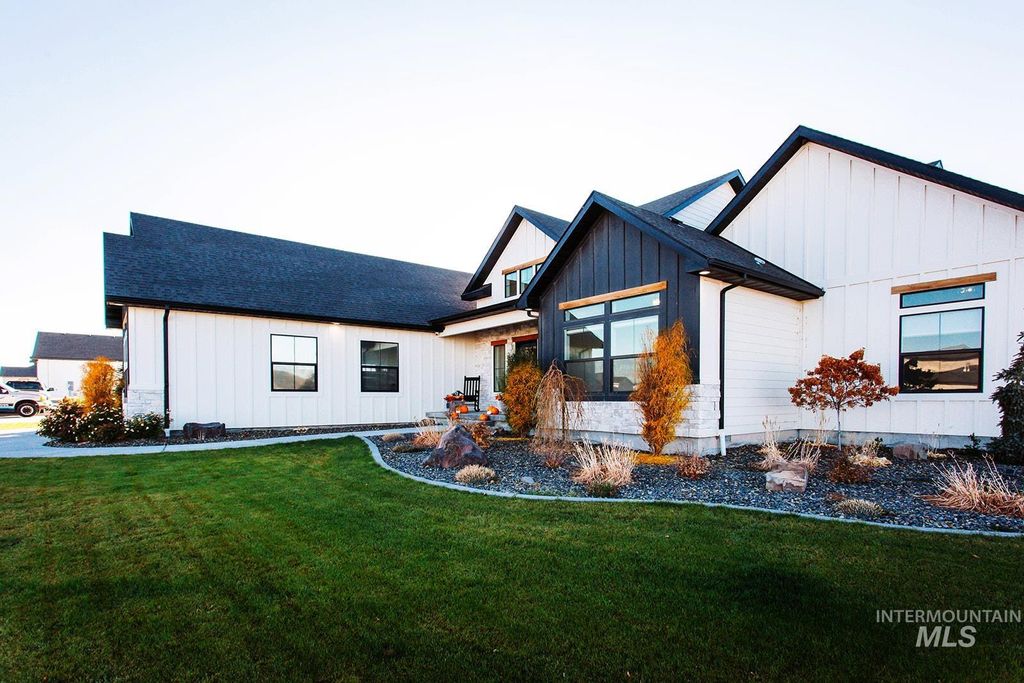 Photo of 4089 2280 E, Filer, ID 83328 (MLS # 98968091)