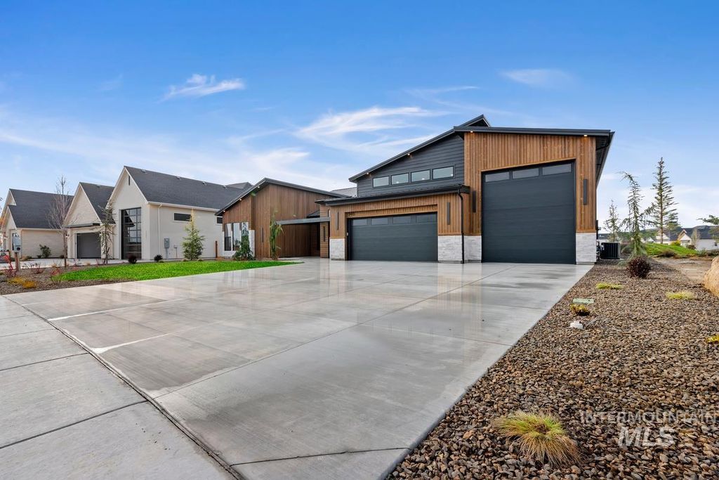 Photo of 3415 N Harvest Moon Way, Eagle, ID 83616 (MLS # 98986423)