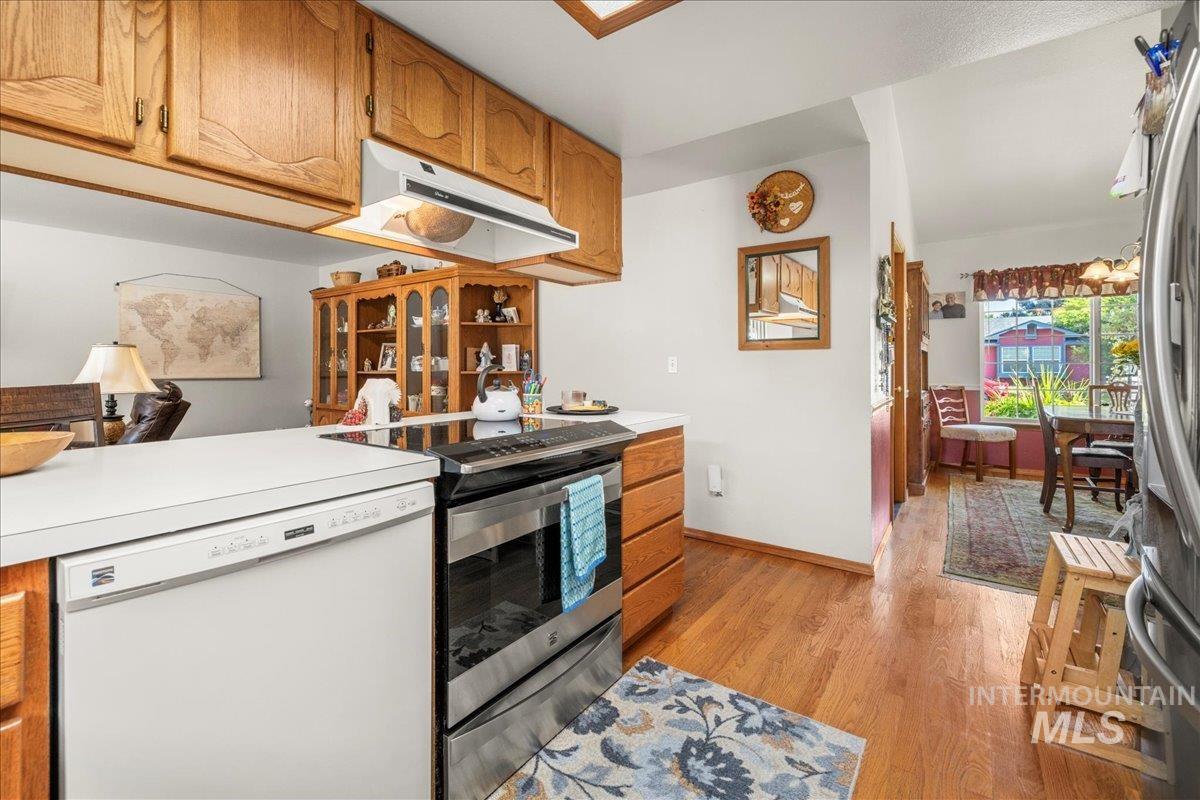 Boise, Idaho 83713, United States, 3 Bedrooms Bedrooms, ,2 BathroomsBathrooms,Residential,Active,182579