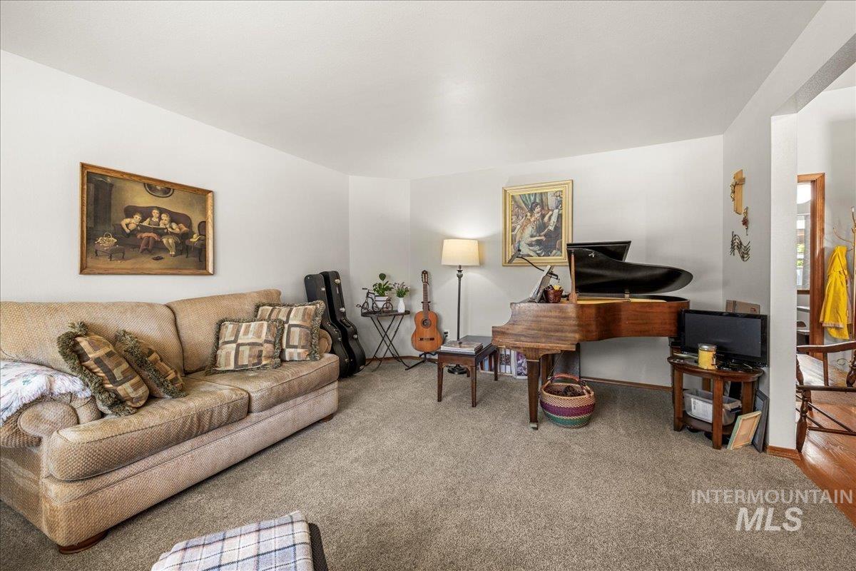 Boise, Idaho 83713, United States, 3 Bedrooms Bedrooms, ,2 BathroomsBathrooms,Residential,Active,182579