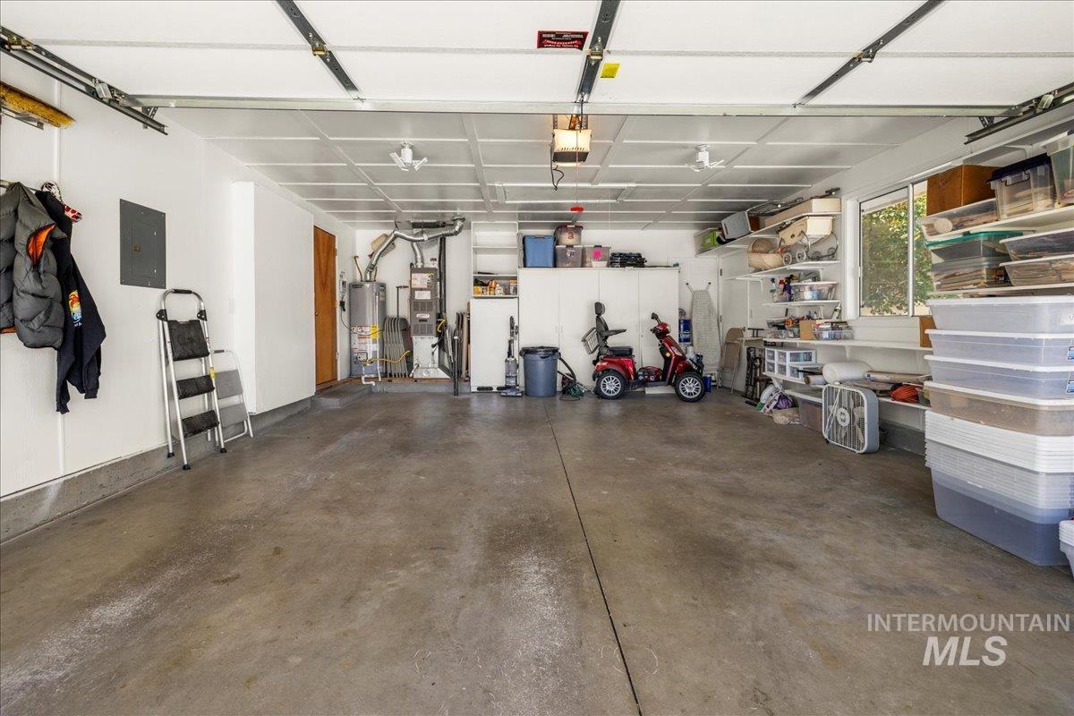 Boise, Idaho 83713, United States, 3 Bedrooms Bedrooms, ,2 BathroomsBathrooms,Residential,Active,182579