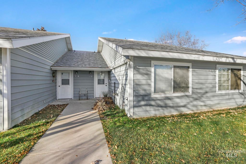 Photo of 502 Yakima, Filer, ID 83328 (MLS # 98970875)