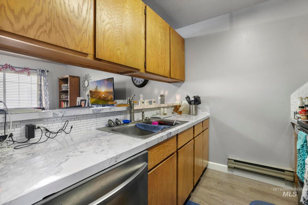 Photo of 502 Yakima, Filer, ID 83328 (MLS # 98970875)