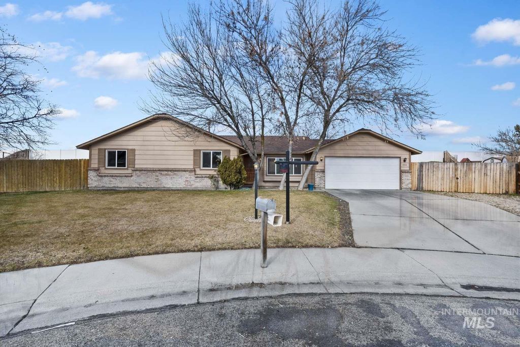 Photo of 1000 S Egurrola Pl, Boise, ID 83709 (MLS # 98974966)